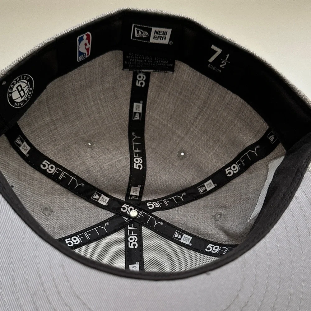 New Era Cap Brooklyn Gray Colorful Logo Men's Basketball